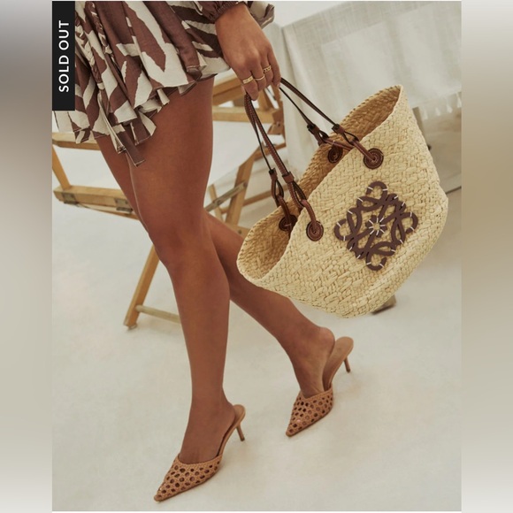 NWT VICI Sold Out Palm Leaf Monogram Straw Tote Bag - Picture 5 of 12